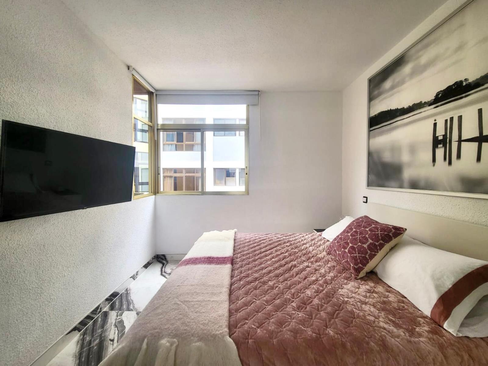 2 Bedrooms Flat + Balcony + Parking At Las Canteras Beach Las Palmas de Gran Canaria Bagian luar foto